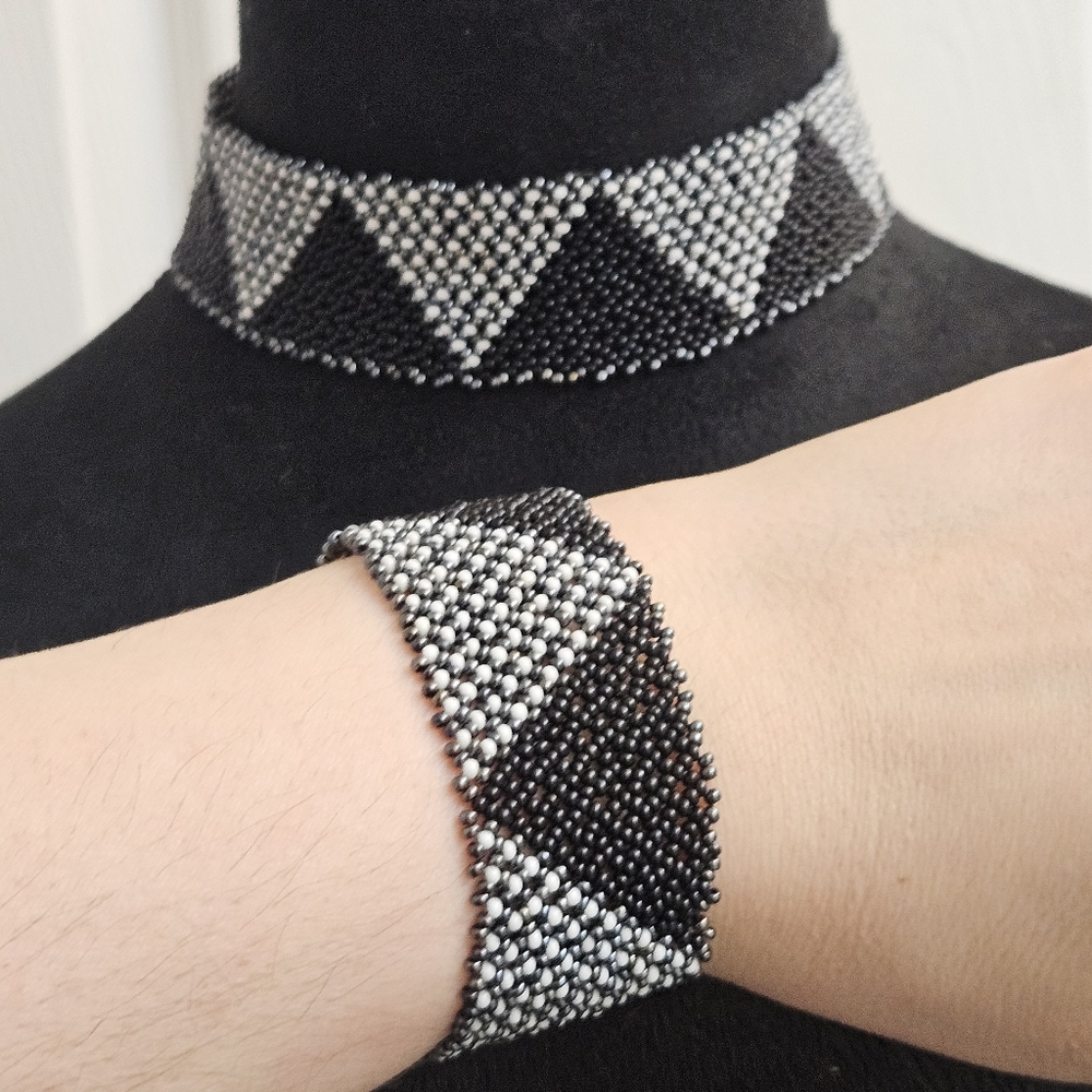 Handmade Seed Beaded Necklace and Matching Bracelet Set in Black and White - Picture 4 of 16